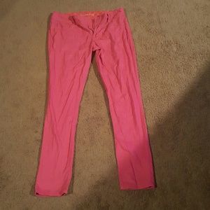 Skinny leg pants with belt loops
